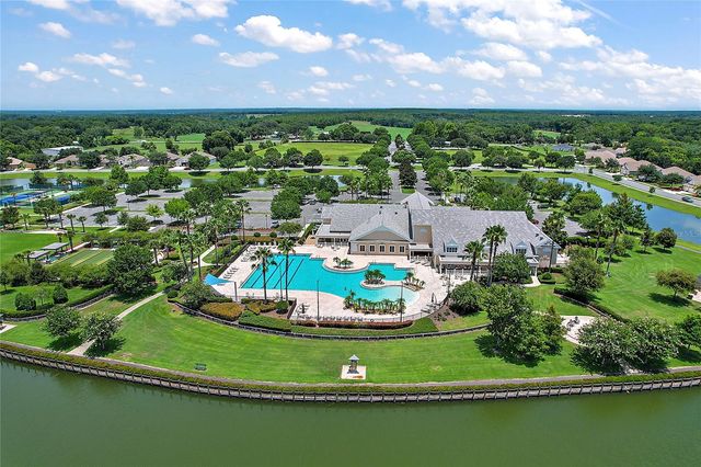 2327 WAKEFIELD WAY, Mount Dora, FL 32757