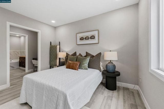 390 Guttenberg St, Daly City, CA 94014