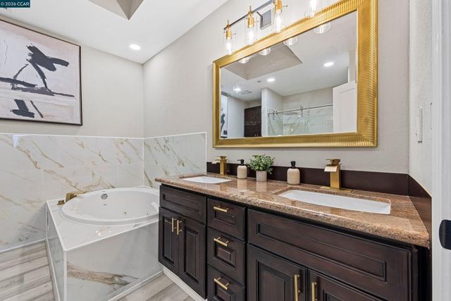 390 Guttenberg St, Daly City, CA 94014