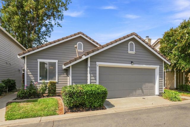 9389 Laguna Pointe Way, Elk Grove, CA 95758