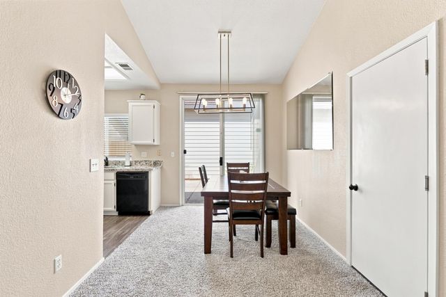 9389 Laguna Pointe Way, Elk Grove, CA 95758