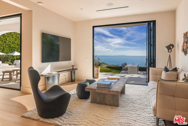 24824 Pacific Coast Highway, Malibu, CA 90265