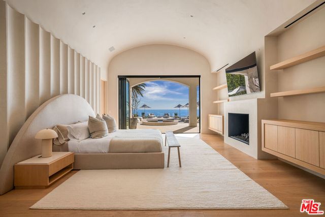 24824 Pacific Coast Highway, Malibu, CA 90265