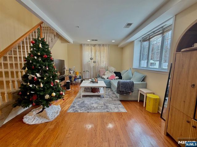 200 Dey Street 231, Harrison, NJ 07029