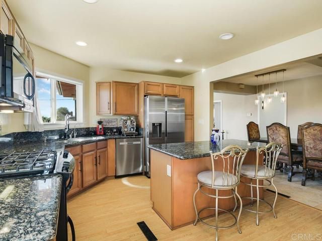 511 Hilltop Dr, Chula Vista, CA 91910