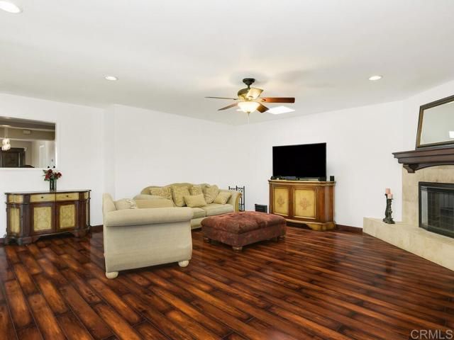 511 Hilltop Dr, Chula Vista, CA 91910