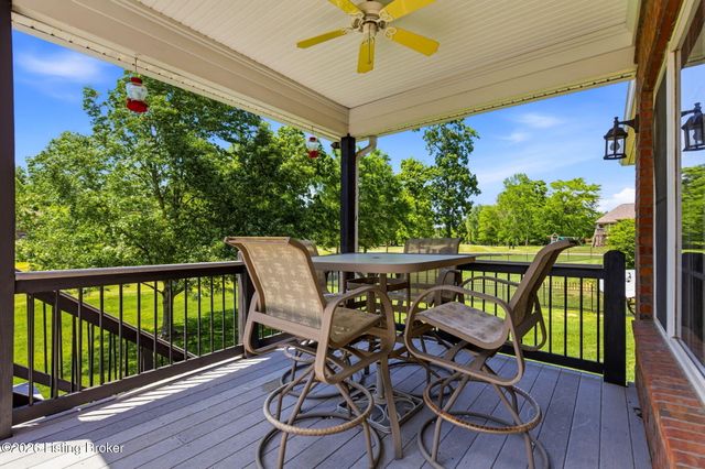 447 Heritage Hill Pkwy, Shepherdsville, KY 40165