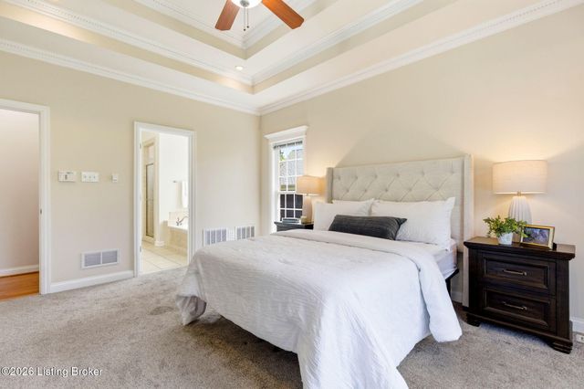 447 Heritage Hill Pkwy, Shepherdsville, KY 40165