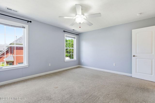 447 Heritage Hill Pkwy, Shepherdsville, KY 40165