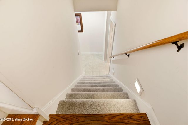 447 Heritage Hill Pkwy, Shepherdsville, KY 40165