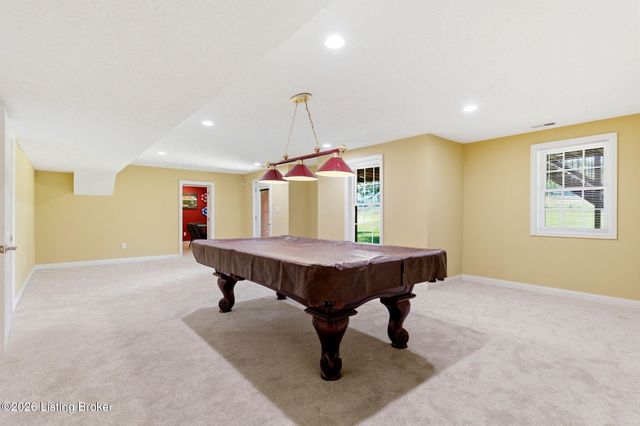 447 Heritage Hill Pkwy, Shepherdsville, KY 40165