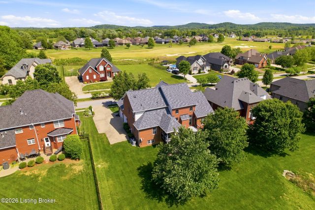 447 Heritage Hill Pkwy, Shepherdsville, KY 40165