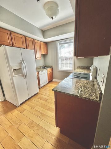 295 Ridge Road 8, Wethersfield, CT 06109