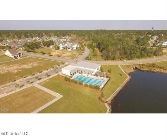 12682 Amory Avenue, Biloxi, MS 39532