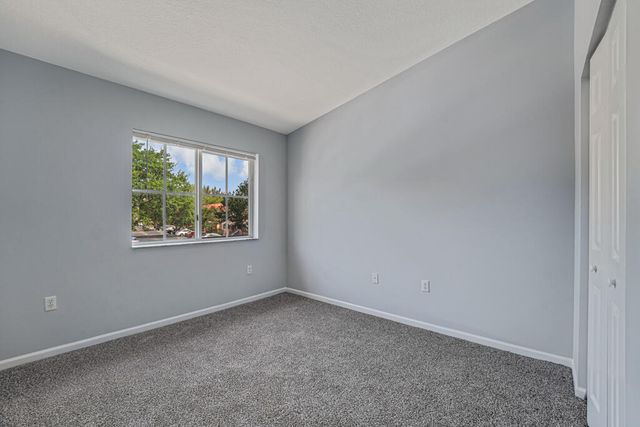 3810 N JOG Road 204, West Palm Beach, FL 33411