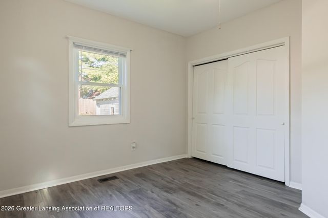 2112 Clifton Avenue, Lansing, MI 48910