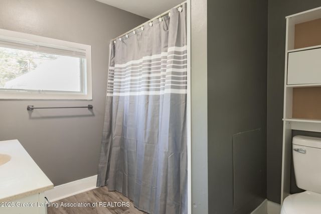 2112 Clifton Avenue, Lansing, MI 48910