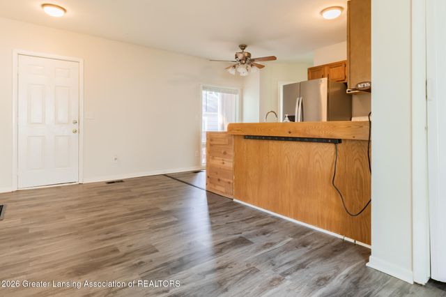 2112 Clifton Avenue, Lansing, MI 48910