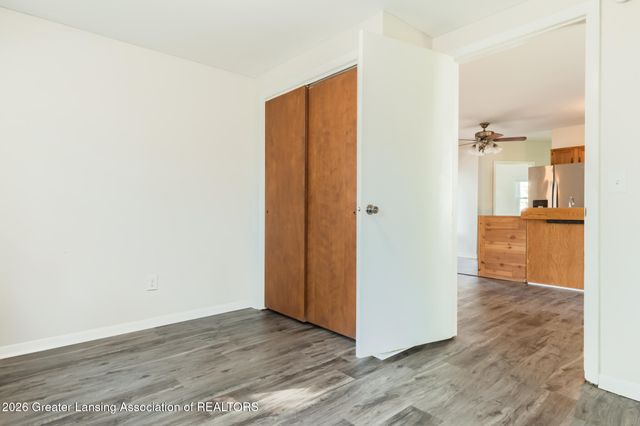 2112 Clifton Avenue, Lansing, MI 48910
