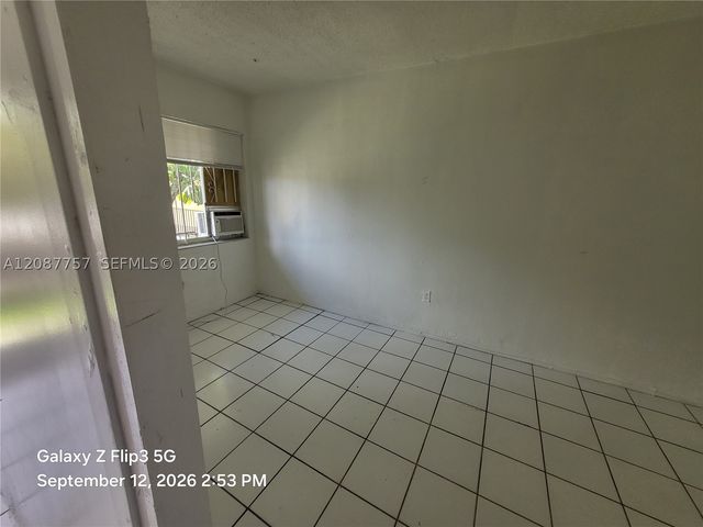 1880 NW 36th St, Miami, FL 33142