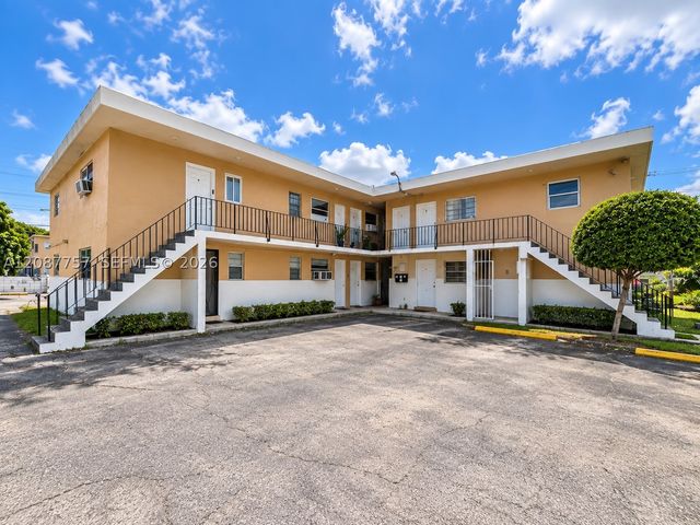 1880 NW 36th St, Miami, FL 33142