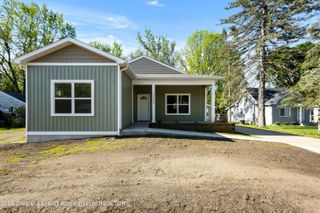 1729 Hillcrest Street, Lansing, MI 48910