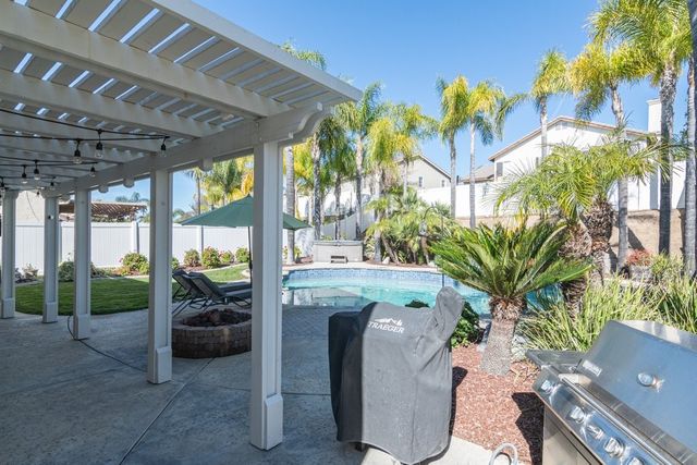 32848 Freesia, Temecula, CA 92592