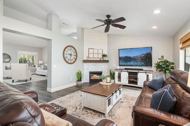 32848 Freesia, Temecula, CA 92592