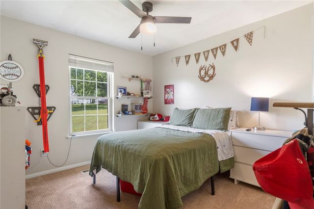 11322 SW Campbell Road, Fayetteville, AR 72701