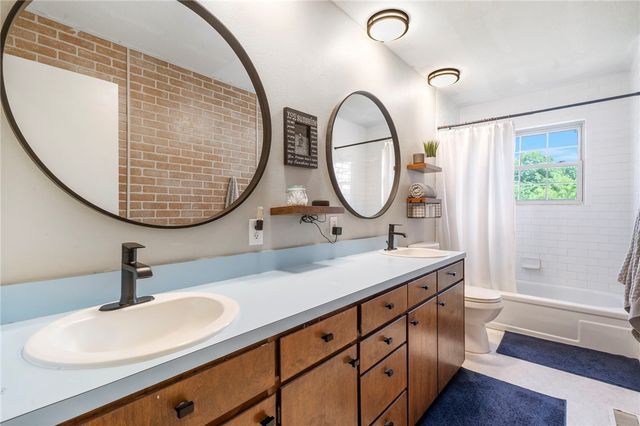 11322 SW Campbell Road, Fayetteville, AR 72701