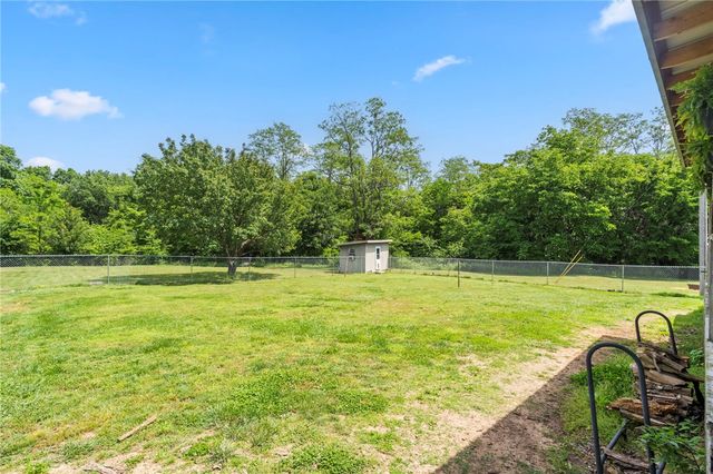 11322 SW Campbell Road, Fayetteville, AR 72701