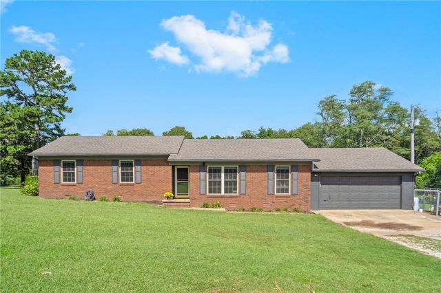 11322 SW Campbell Road, Fayetteville, AR 72701