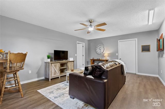 11322 SW Campbell Road, Fayetteville, AR 72701