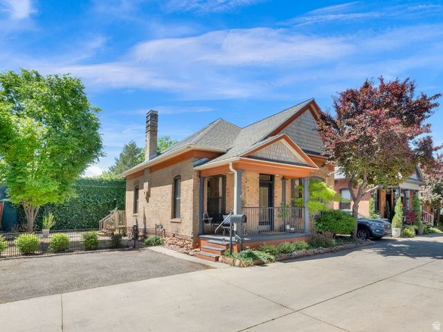 233 W MONTROSE AVE, Salt Lake City, UT 84101
