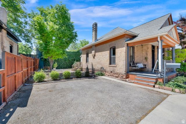 233 W MONTROSE AVE, Salt Lake City, UT 84101