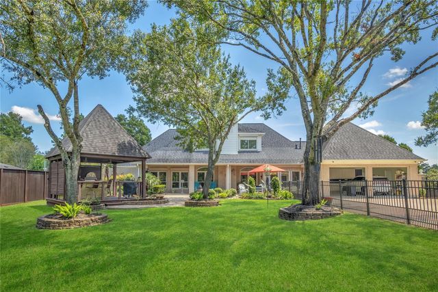 204 Oak Drive, Friendswood, TX 77546