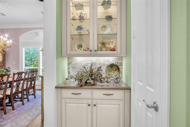 204 Oak Drive, Friendswood, TX 77546