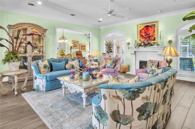 204 Oak Drive, Friendswood, TX 77546