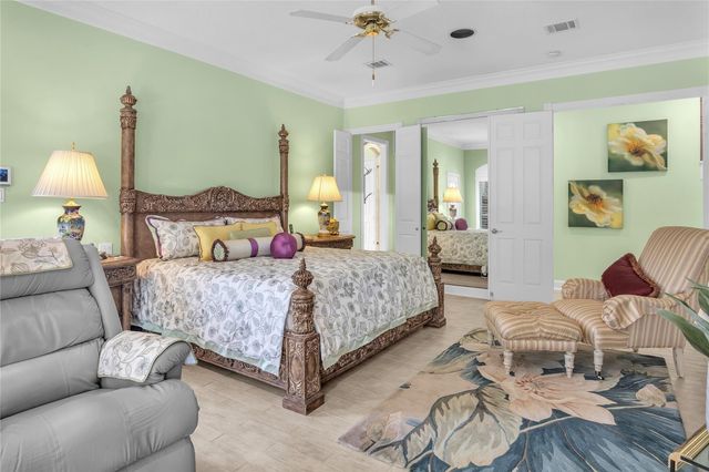 204 Oak Drive, Friendswood, TX 77546