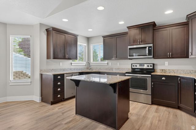 1118 N 580 E, Pleasant Grove, UT 84062