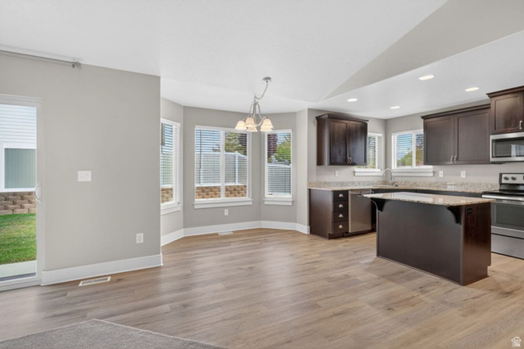 Image 7 of property listing at 1118 N 580 E, Pleasant Grove, UT 84062