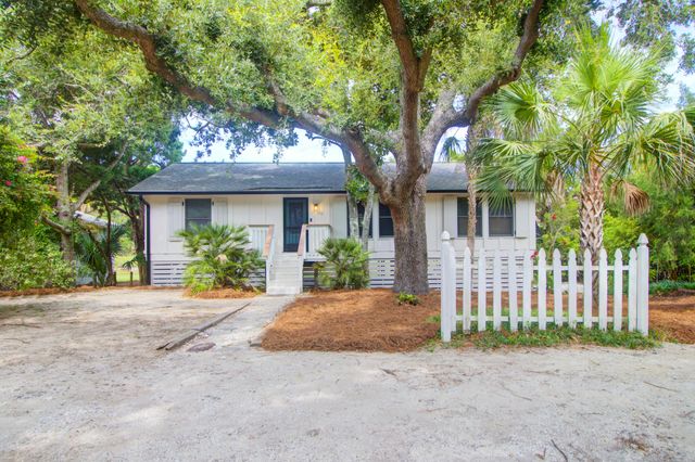 312 W Cooper Avenue, Folly Beach, SC 29439