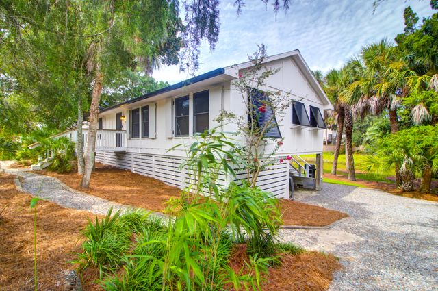 312 W Cooper Avenue, Folly Beach, SC 29439