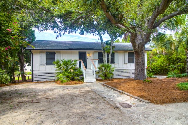 312 W Cooper Avenue, Folly Beach, SC 29439