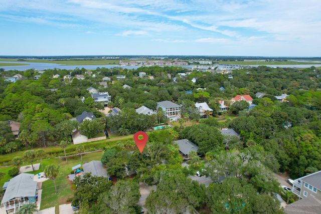 312 W Cooper Avenue, Folly Beach, SC 29439