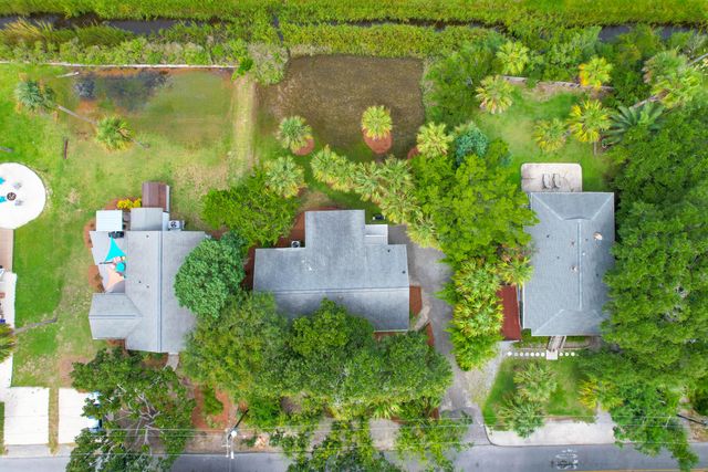 312 W Cooper Avenue, Folly Beach, SC 29439
