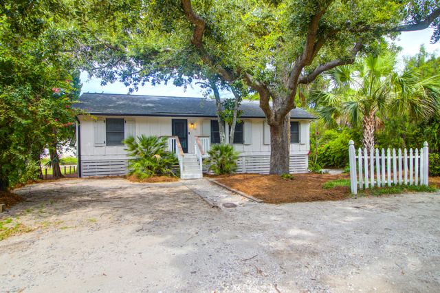 312 W Cooper Avenue, Folly Beach, SC 29439