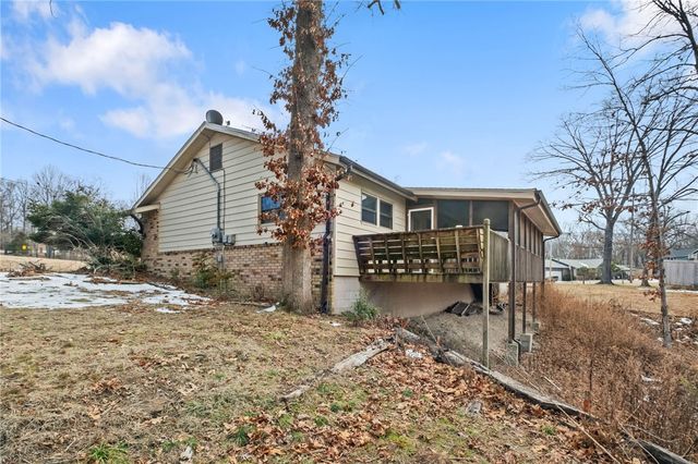 15102 Dutchmans Drive, Rogers, AR 72756