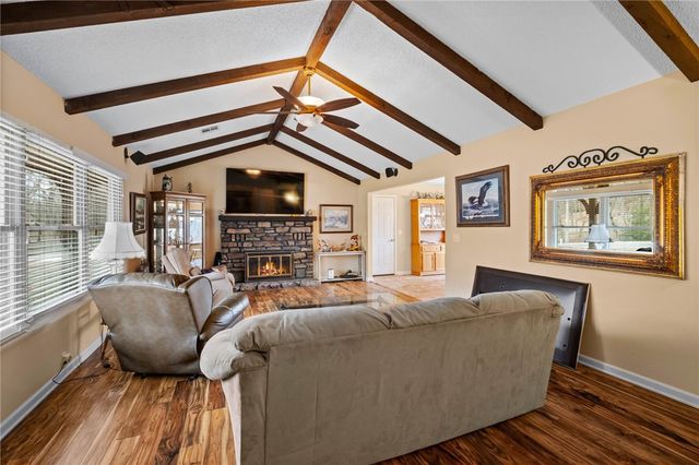 15102 Dutchmans Drive, Rogers, AR 72756