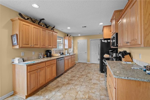 15102 Dutchmans Drive, Rogers, AR 72756